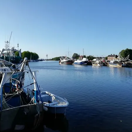 Le Maely, Au Calme, Centre De