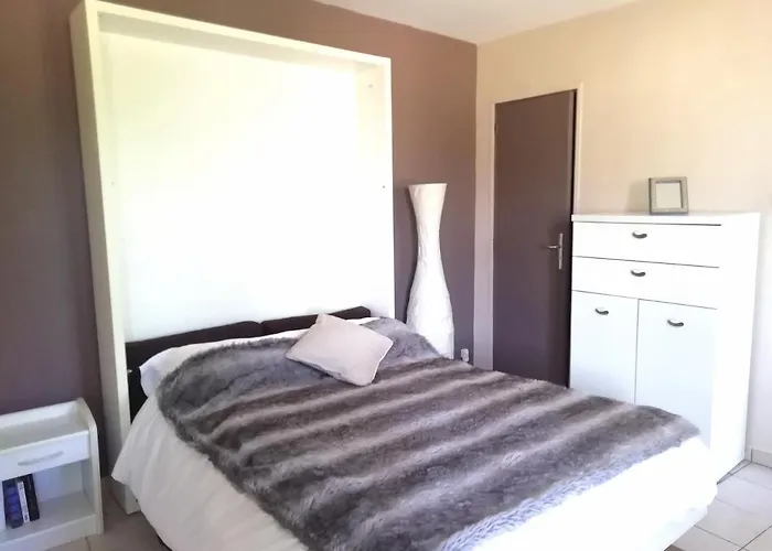 Apartamento Le Maely, Au Calme, Centre De