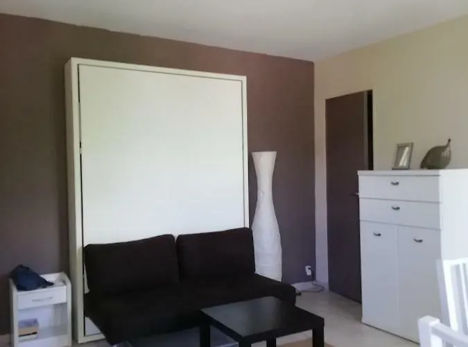 Le Maely, Au Calme, Centre De הונפלר