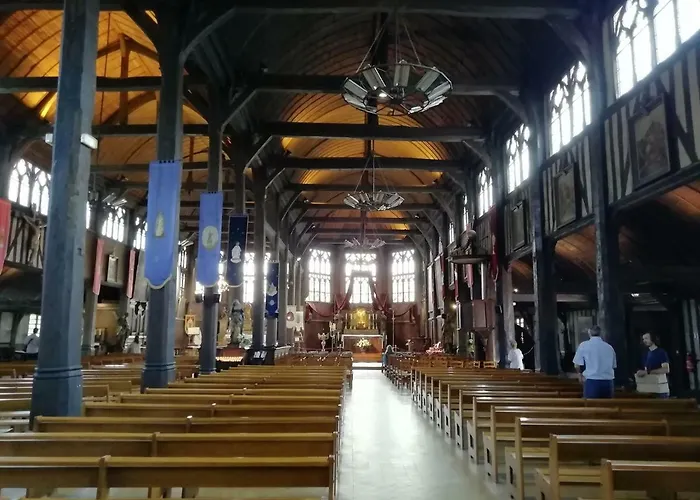 Le Maely, Au Calme, Centre De דירה הונפלר